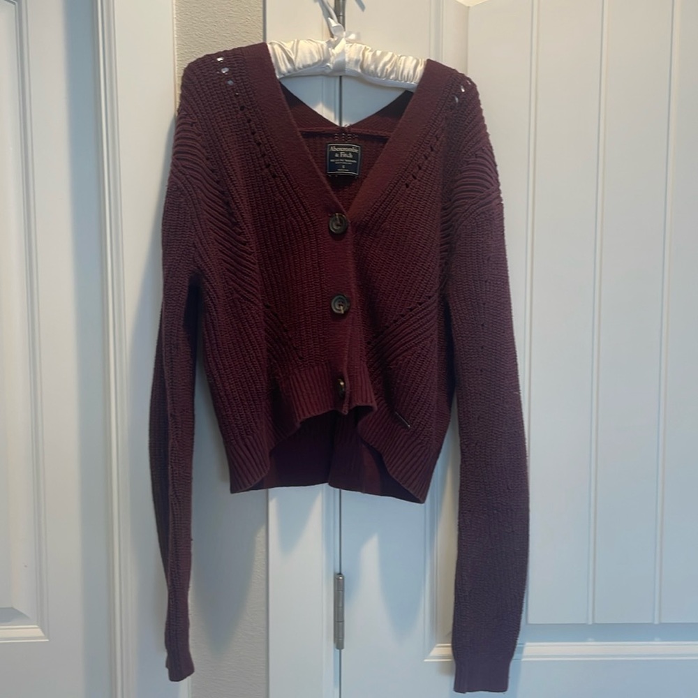 Abercrombie and Fitch maroon sweater size small